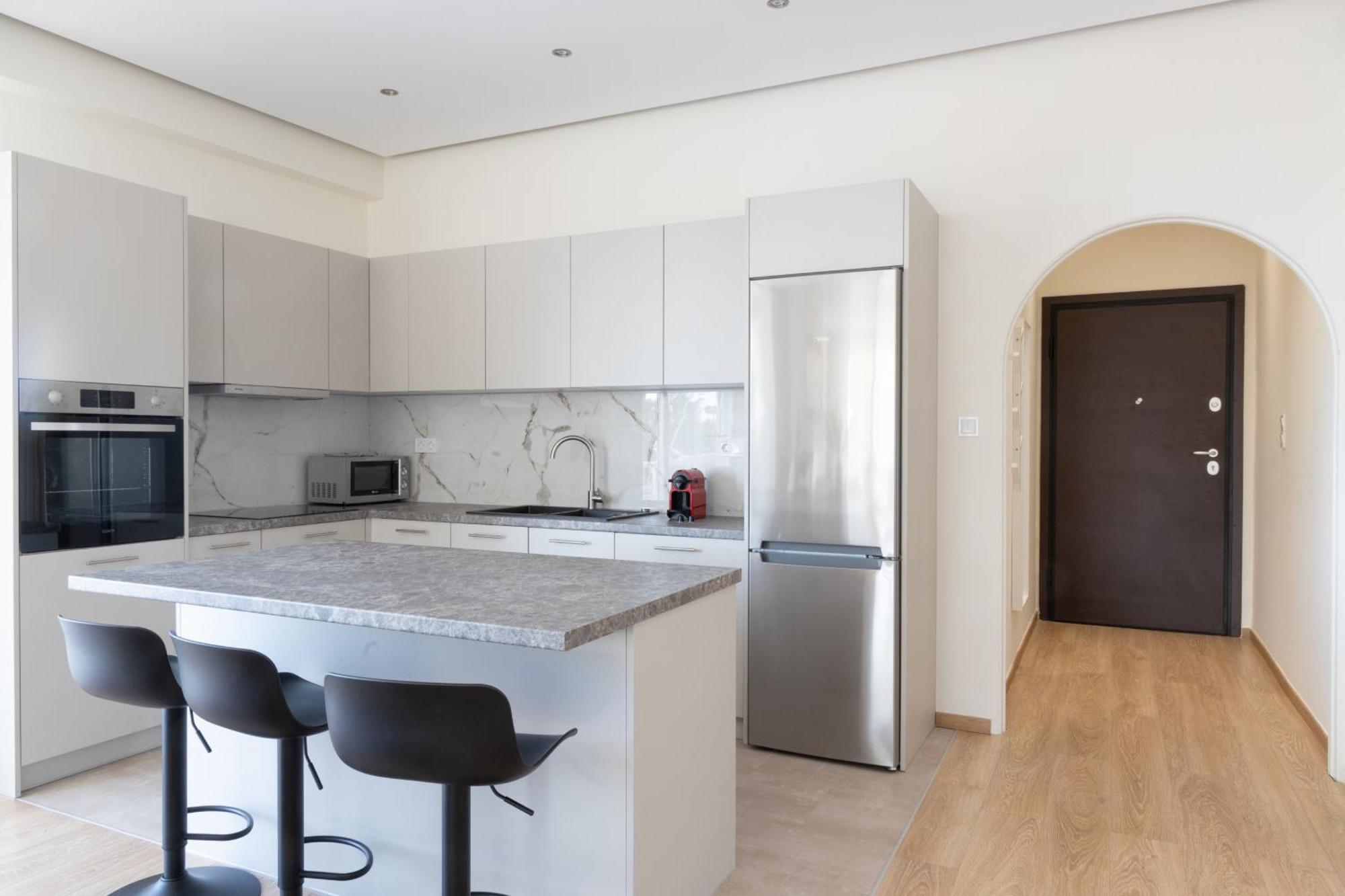 Luxurious 3-Bedroom Seaside Retreat Fully Renovated In 2025 Αθήνα Εξωτερικό φωτογραφία