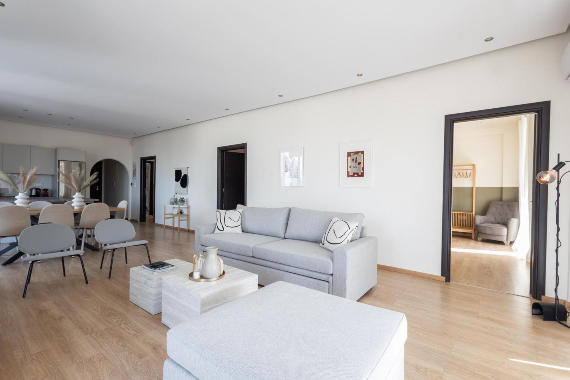 Luxurious 3-Bedroom Seaside Retreat Fully Renovated In 2025 Αθήνα Εξωτερικό φωτογραφία