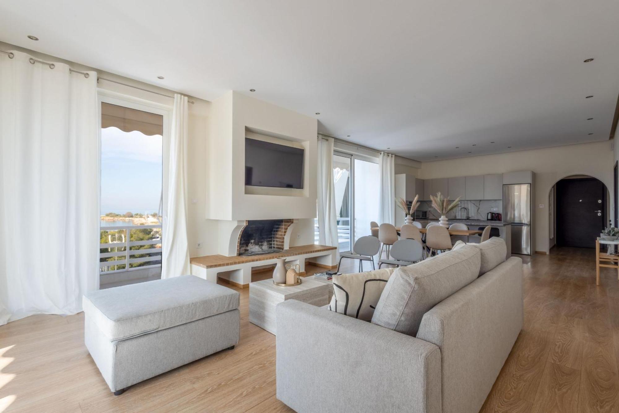 Luxurious 3-Bedroom Seaside Retreat Fully Renovated In 2025 Αθήνα Εξωτερικό φωτογραφία